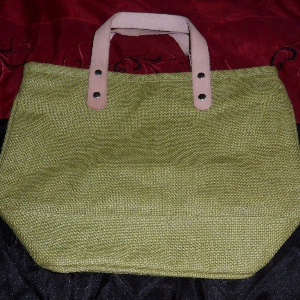Murval Green Canvas Tote Bag